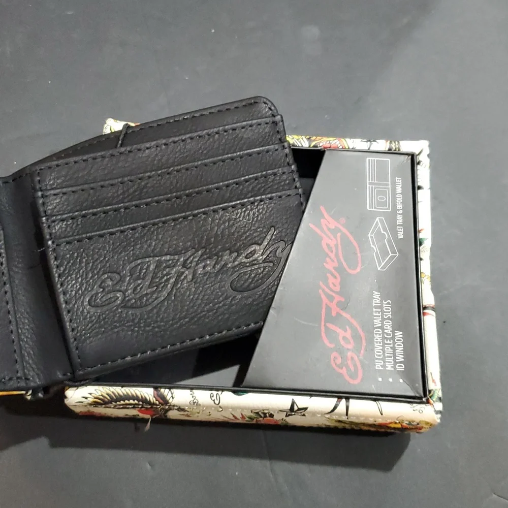 Ed Hardy‎ black iconic Ed Hardy tiger printed bifold wallet with valet tray new